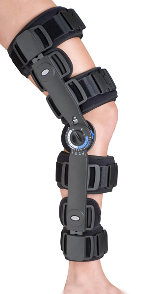 Knee Braces and Supports: Defender ROM Brace